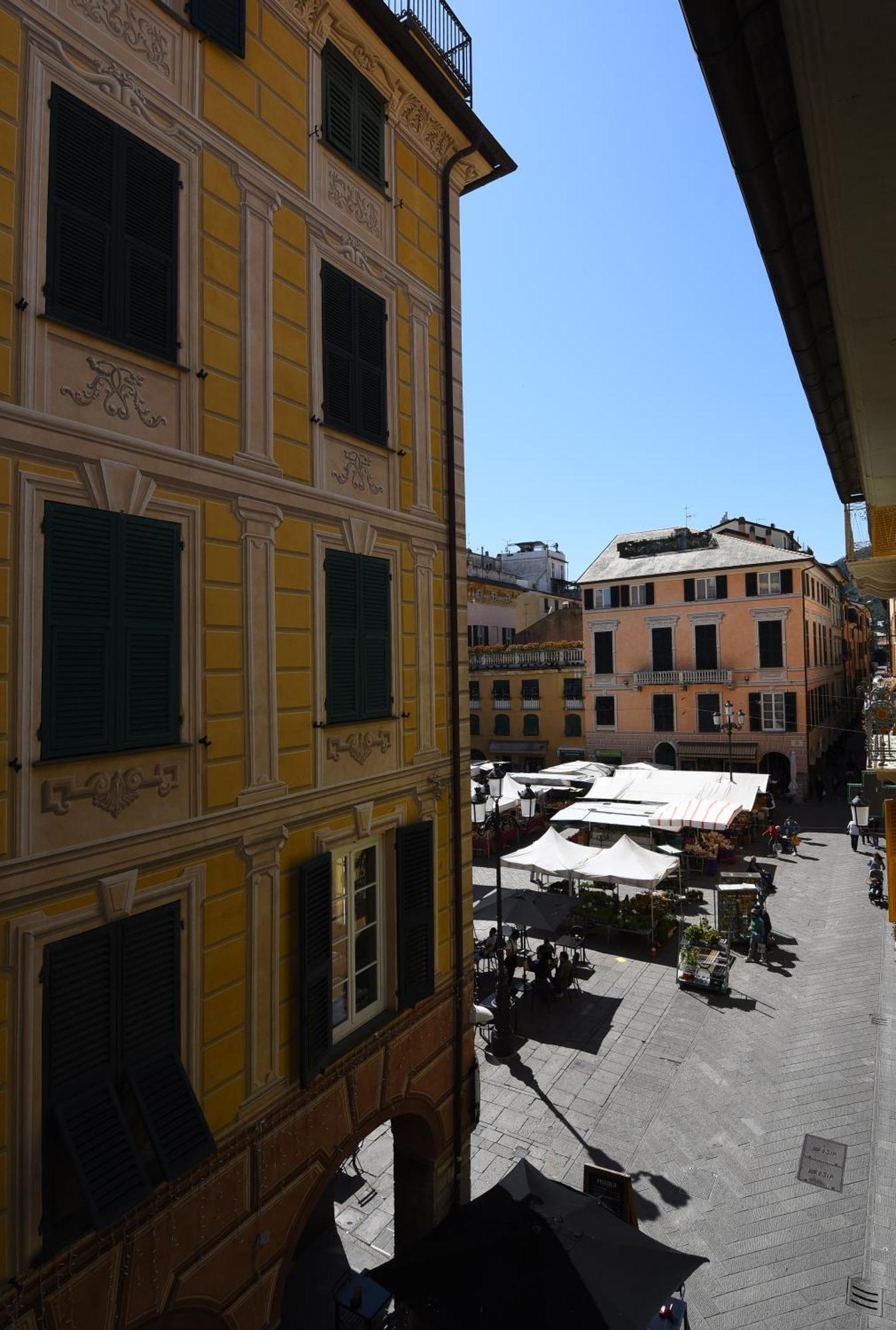 Apartamento Le Stanze Sopra I Portici Chiavari Exterior foto