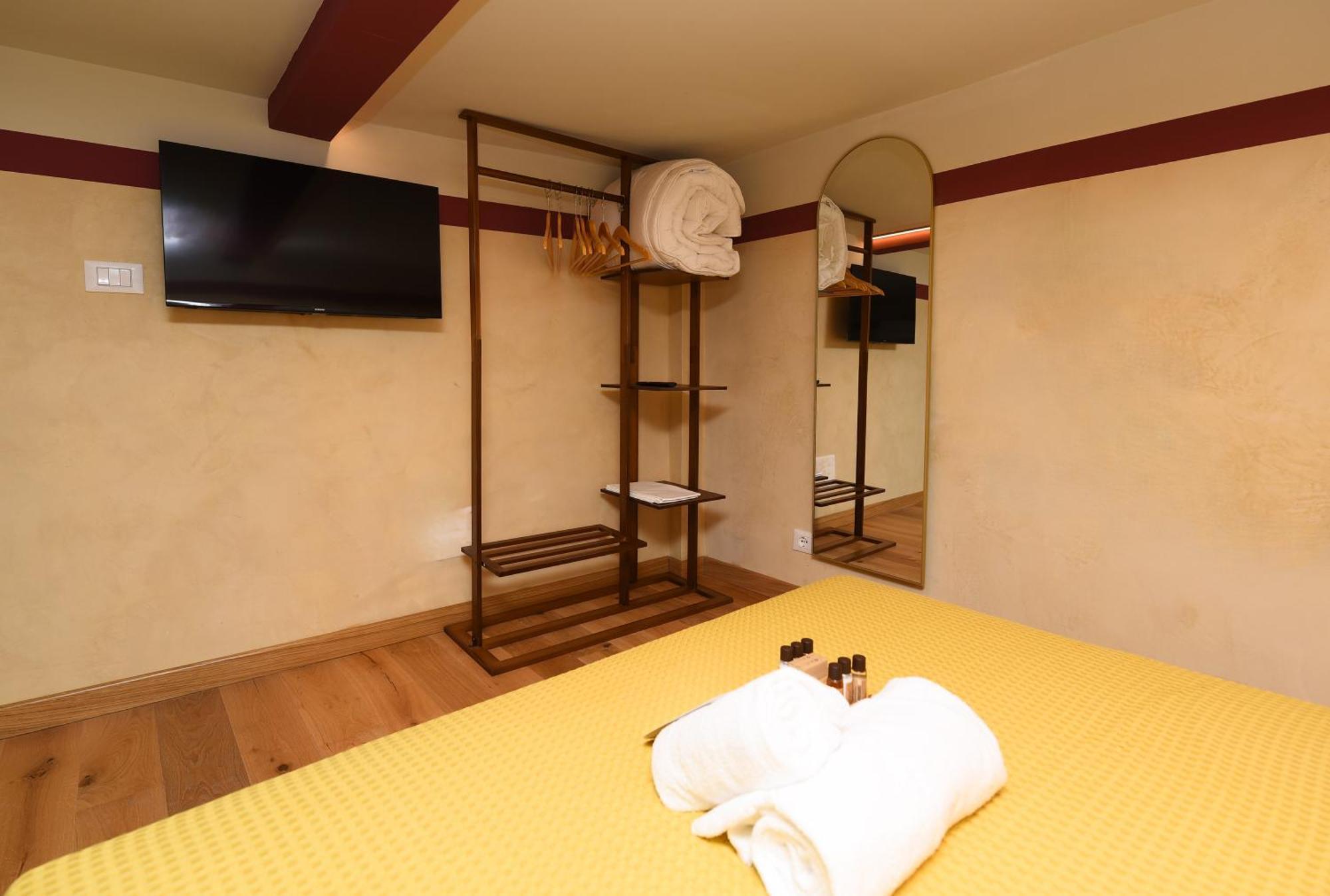 Apartamento Le Stanze Sopra I Portici Chiavari Exterior foto